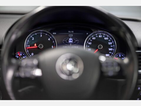 Volkswagen Touareg 3.0 TDI V6 BlueMotion Tech R-Line Tiptronic 4WD Euro 6 (s/s) 5dr 44