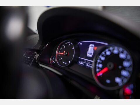 Volkswagen Touareg 3.0 TDI V6 BlueMotion Tech R-Line Tiptronic 4WD Euro 6 (s/s) 5dr 21