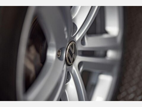 Volkswagen Touareg 3.0 TDI V6 BlueMotion Tech R-Line Tiptronic 4WD Euro 6 (s/s) 5dr 84