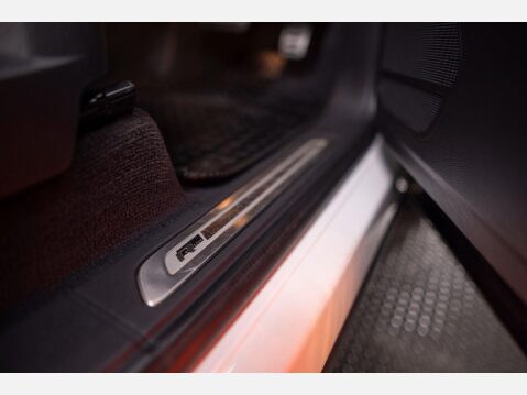 Volkswagen Touareg 3.0 TDI V6 BlueMotion Tech R-Line Tiptronic 4WD Euro 6 (s/s) 5dr 18