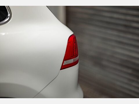 Volkswagen Touareg 3.0 TDI V6 BlueMotion Tech R-Line Tiptronic 4WD Euro 6 (s/s) 5dr 88