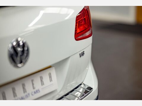 Volkswagen Touareg 3.0 TDI V6 BlueMotion Tech R-Line Tiptronic 4WD Euro 6 (s/s) 5dr 67