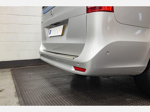 Mercedes-Benz V Class 2.0 V220d AMG Line G-Tronic+ Euro 6 (s/s) 5dr XLWB 77