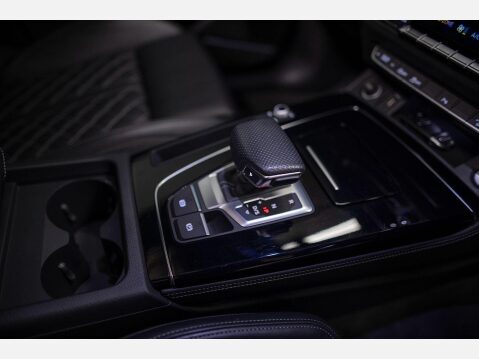 Audi Q5 2.0 TDI 40 Edition 1 Sportback S Tronic quattro Euro 6 (s/s) 5dr 27