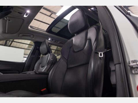 Volvo XC60 2.0 D5 PowerPulse Inscription Pro Auto AWD Euro 6 (s/s) 5dr 52