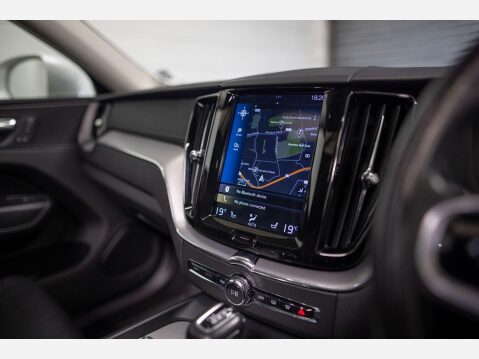 Volvo XC60 2.0 D5 PowerPulse Inscription Pro Auto AWD Euro 6 (s/s) 5dr 15