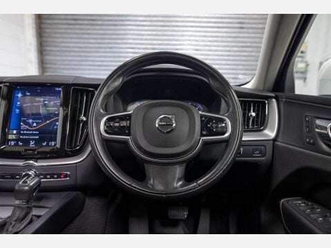 Volvo XC60 2.0 D5 PowerPulse Inscription Pro Auto AWD Euro 6 (s/s) 5dr 43