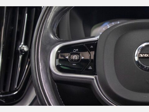 Volvo XC60 2.0 D5 PowerPulse Inscription Pro Auto AWD Euro 6 (s/s) 5dr 45