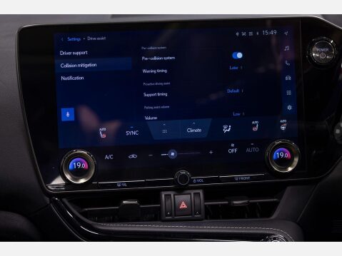 Lexus NX 2.5 350h E-CVT 4WD Euro 6 (s/s) 5dr 39