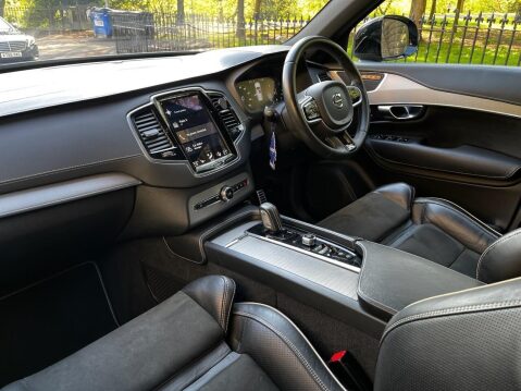 Volvo XC90 2.0 B5 MHEV R-Design Pro SUV 5dr Diesel Hybrid Auto 4WD Euro 6 (s/s) (235 p 40