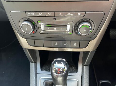Skoda Yeti 2.0 TDI Elegance Outdoor 5dr Diesel DSG 4WD Euro 5 (140 ps) 13