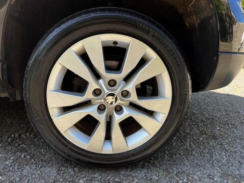 Skoda Yeti 2.0 TDI Elegance Outdoor 5dr Diesel DSG 4WD Euro 5 (140 ps) 27