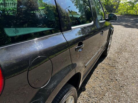 Skoda Yeti 2.0 TDI Elegance Outdoor 5dr Diesel DSG 4WD Euro 5 (140 ps) 29
