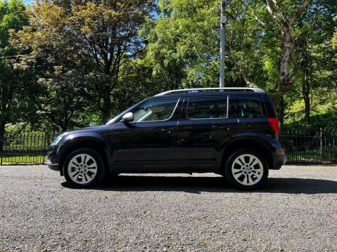 Skoda Yeti 2.0 TDI Elegance Outdoor 5dr Diesel DSG 4WD Euro 5 (140 ps) 35