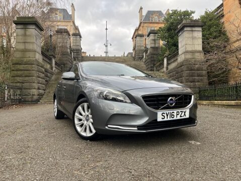 Volvo V40 2.0 D2 SE Lux Hatchback 5dr Diesel Manual Euro 6 (s/s) (120 ps) 5