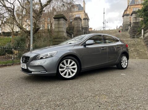 Volvo V40 2.0 D2 SE Lux Hatchback 5dr Diesel Manual Euro 6 (s/s) (120 ps) 17