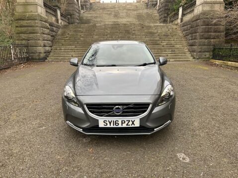 Volvo V40 2.0 D2 SE Lux Hatchback 5dr Diesel Manual Euro 6 (s/s) (120 ps) 25