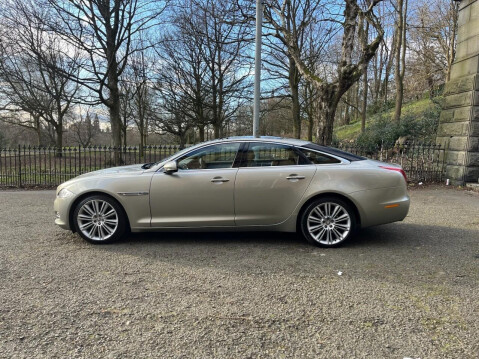 Jaguar XJ 3.0d V6 Premium Luxury Auto Euro 5 (s/s) 4dr 31