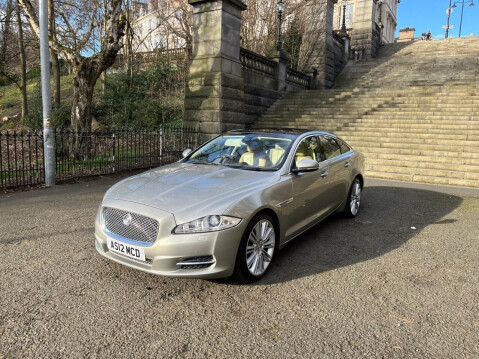 Jaguar XJ 3.0d V6 Premium Luxury Auto Euro 5 (s/s) 4dr 32