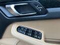 Porsche Macan 3.0 TD V6 S SUV 5dr Diesel PDK 4WD Euro 6 (s/s) (258 ps) 52