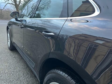 Porsche Macan 3.0 TD V6 S SUV 5dr Diesel PDK 4WD Euro 6 (s/s) (258 ps) 57