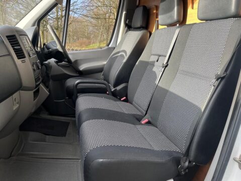 Mercedes-Benz Sprinter 2.1 211 CDI MWB 109 BHP 8