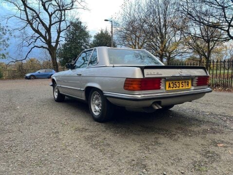 Mercedes-Benz SL Series 2.7 280 SL 2d 185 BHP 34