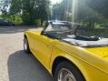 Triumph TR6 2.5 2.5 PI 2d 24