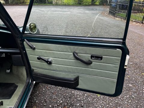 Rover Mini 1.3 Cooper Saloon 2dr Petrol Manual (164 g/km, 62 bhp) 53