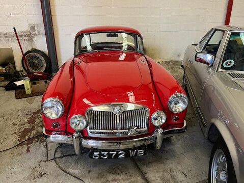 MG MGA 2