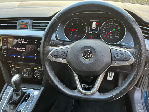 Volkswagen Passat 2.0 BiTDI R-Line DSG 4Motion Euro 6 (s/s) 5dr 9