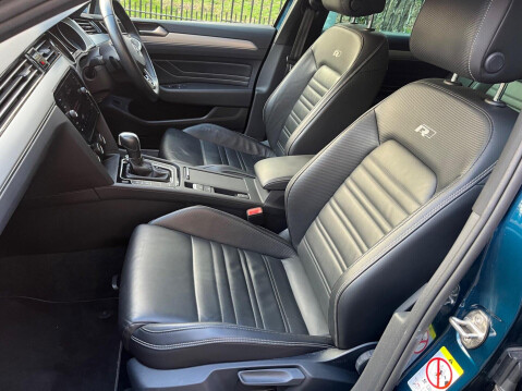 Volkswagen Passat 2.0 BiTDI R-Line DSG 4Motion Euro 6 (s/s) 5dr 38