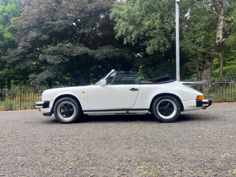 Porsche 911 3.0 CABRIOLET 2d 204 BHP 2