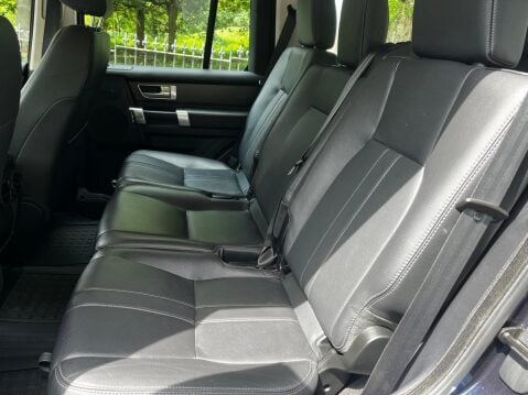 Land Rover Discovery 3.0 SD V6 Graphite Auto 4WD Euro 6 (s/s) 5dr 33