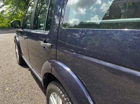 Land Rover Discovery 3.0 SD V6 Graphite Auto 4WD Euro 6 (s/s) 5dr 34