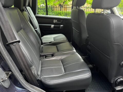 Land Rover Discovery 3.0 SD V6 Graphite Auto 4WD Euro 6 (s/s) 5dr 43
