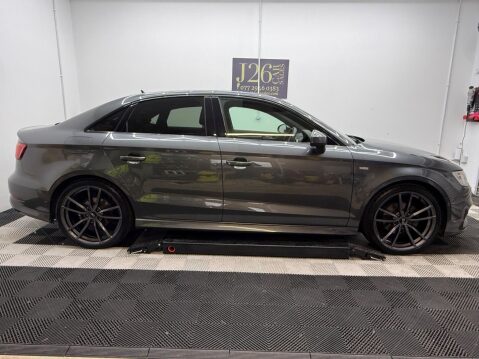 Audi A3 2.0 TDI S line S Tronic Euro 5 (s/s) 4dr 3