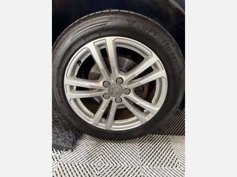 Audi Q3 2.0 TDI S line quattro Euro 5 (s/s) 5dr 28