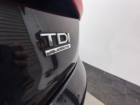 Audi Q3 2.0 TDI S line quattro Euro 5 (s/s) 5dr 29