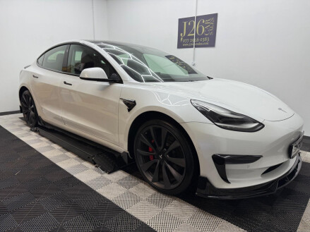 Tesla Model 3 (Dual Motor) Performance Auto 4WDE 4dr (Performance Upgrade)