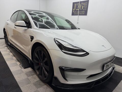 Tesla Model 3 (Dual Motor) Performance Auto 4WDE 4dr (Performance Upgrade) 3
