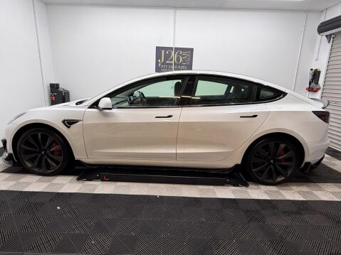 Tesla Model 3 (Dual Motor) Performance Auto 4WDE 4dr (Performance Upgrade) 6