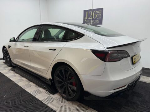 Tesla Model 3 (Dual Motor) Performance Auto 4WDE 4dr (Performance Upgrade) 7