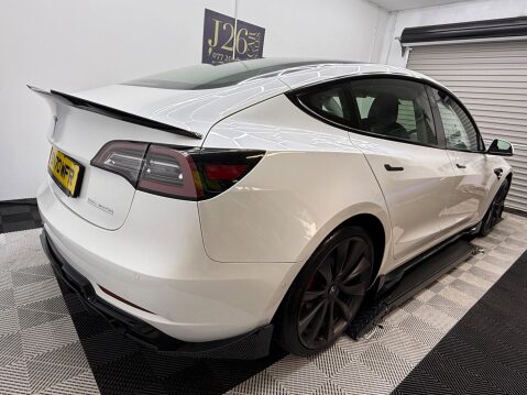Tesla Model 3 (Dual Motor) Performance Auto 4WDE 4dr (Performance Upgrade) 8