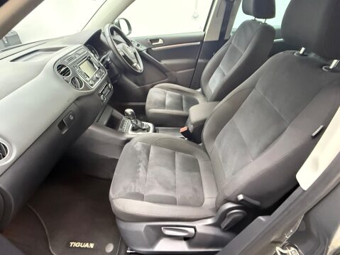 Volkswagen Tiguan 2.0 TDI BlueMotion Tech Match DSG 4WD Euro 5 (s/s) 5dr 15