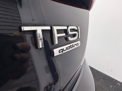 Audi Q3 2.0 TFSI SE S Tronic quattro Euro 5 (s/s) 5dr 17