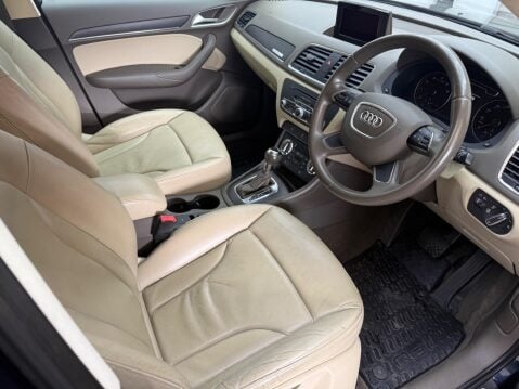 Audi Q3 2.0 TFSI SE S Tronic quattro Euro 5 (s/s) 5dr 11