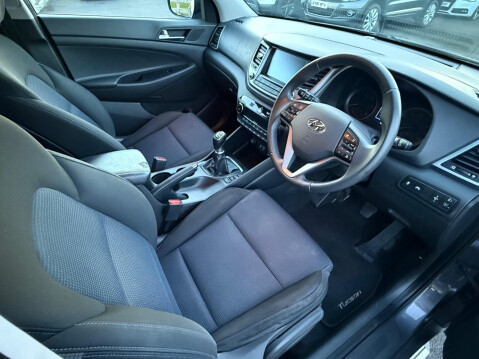 Hyundai TUCSON 1.7 CRDi Blue Drive SE Nav Euro 6 (s/s) 5dr 9