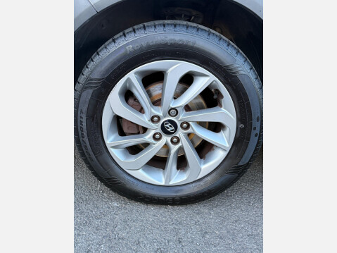 Hyundai TUCSON 1.7 CRDi Blue Drive SE Nav Euro 6 (s/s) 5dr 15