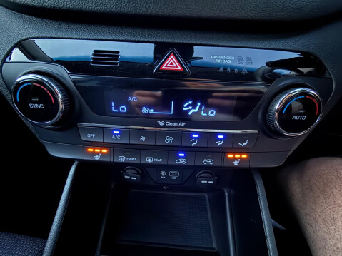 Hyundai TUCSON 1.7 CRDi Blue Drive SE Nav Euro 6 (s/s) 5dr 23